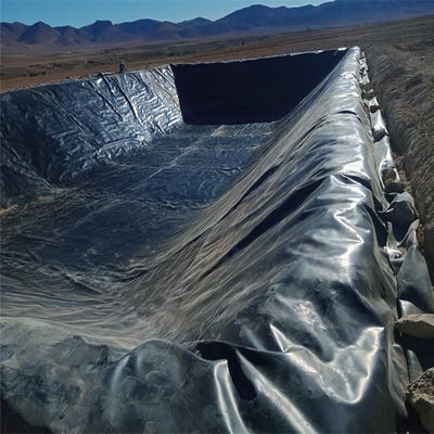 Tamaño de los rollos de geomembrana HDPE para la limpieza de estanques de piscifactorías para una prevención eficaz de fugas