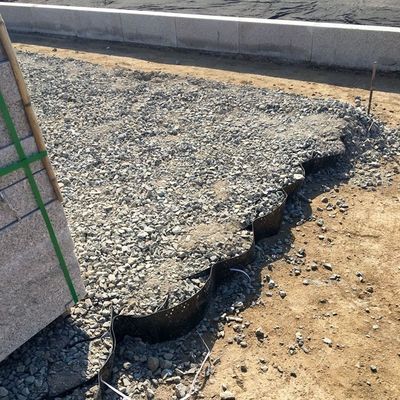 Grilla de pista de grava de geocell de plástico certificada por SGS para mejorar el rendimiento y la seguridad
