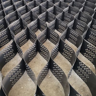 Pavimentador de grava de geocelulas de HDPE amarillo para estabilizar el suelo de las granjas de caballos de forma estable y duradera