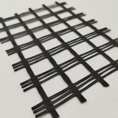 Geotextil para la solidificación del suelo de las carreteras 1m-6m Ancho 80-80 PET Biaseal Poliéster Geogrid