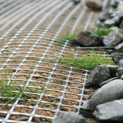 Geogrids de polipropileno biaxiales de alta resistencia a los rayos UV negros para carreteras o terrenos