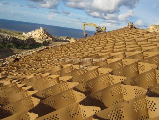 Diseño tradicional de refuerzo del suelo Geogrid Material HDPE Geocell Gravel para pasarela