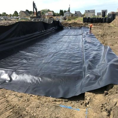 Geomembranas negras GM13 ASTM 0,5 mm 0,75 mm 1 mm HDPE Liner de estanque para el tanque de la granja de estanques de peces