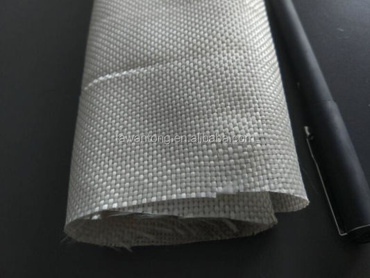 100kn/m2 Resistencia a la tracción PET Geotextil tejido para el refuerzo y la separación del suelo