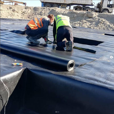 Estándar CE 0,5 mm 1 mm Limpiador de estanque de HDPE liso para acuicultura en Indonesia Materia prima
