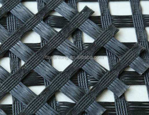 25mm*25mm Diseño tradicional Ingeniería Civil Reticulado de PET Rejilla Geogrid Pared de contención Rejilla Geo Rejilla de tierra