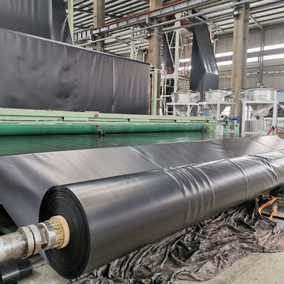 Geomembrana de HDPE de doble cara impermeable de ancho personalizado para la protección del medio ambiente