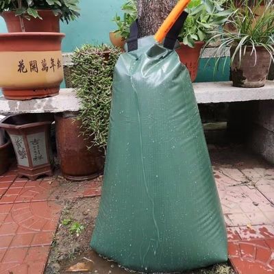 Otros sistemas de riego de agua de PVC para árboles recién plantados