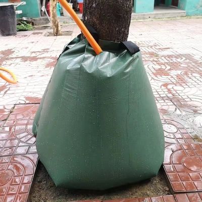 Otros sistemas de riego de agua de PVC para árboles recién plantados