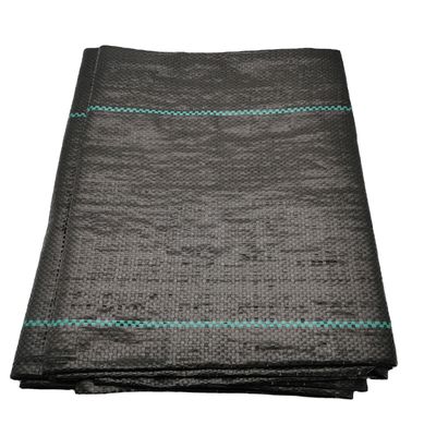 Alfombra de cobertura de suelo agrícola 100GSM PP alfombra de maleza tejida para control de malezas de barrera