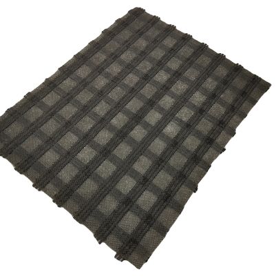 Refuerzo de carreteras 100-100kn Fibra de vidrio Geogrid Compuesto con 50g de tejido no tejido