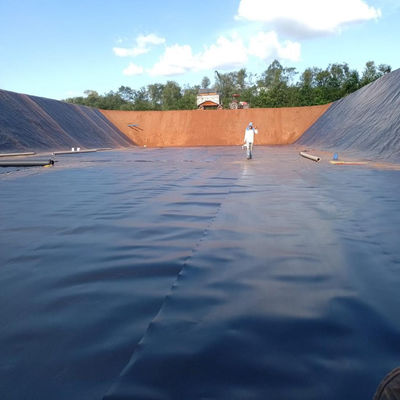 0Geomembrana de HDPE de espesor de 0,5 mm para aplicaciones en estanques de pescado y vertederos de granjas