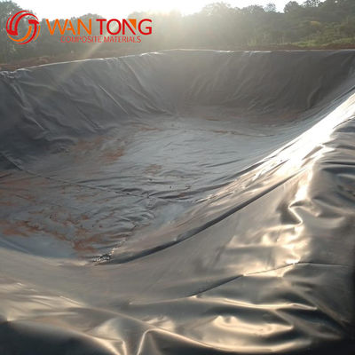 Geomembrana para cubrir estanques de piscifactorías en HDPE blanco y negro para la protección del medio ambiente