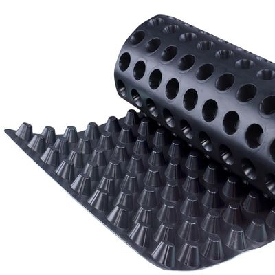 Tabla de drenaje de plástico de hoyuelos de HDPE de 60 mm de altura para el campo de golf y la impermeabilización de techos
