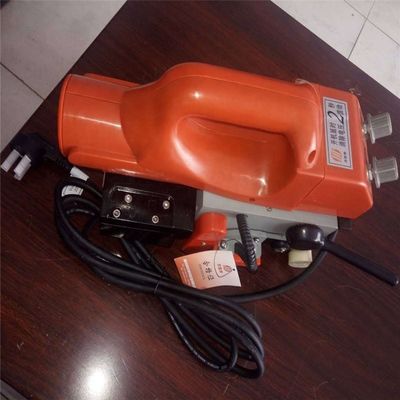Soldador de membrana de HDPE rojo y negro de 0,85kW versátil para soldadura de geomembranas plásticas