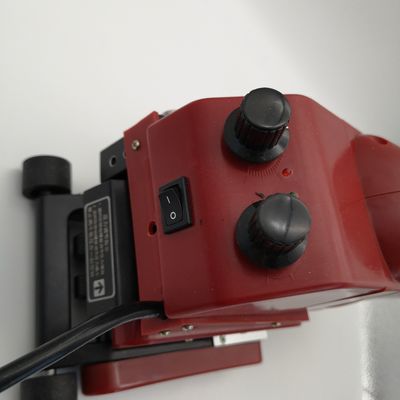 Máquina de soldadura de geomembrana de cuña caliente 850W Potencia para proyectos agrícolas