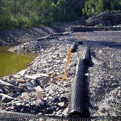 PP 3030KN Geogrid biaxial para protección de pendientes en la construcción de carreteras 12.7*12.7mm Tamaño de malla