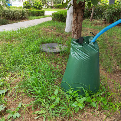 Bolsa de riego de liberación lenta con dos tuberías de drenaje 20 galones de PVC Bolsa de agua de árbol 500gm