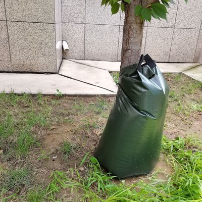 15-25 galones de liberación lenta Bolsa de plástico para regar árboles para un riego eficaz